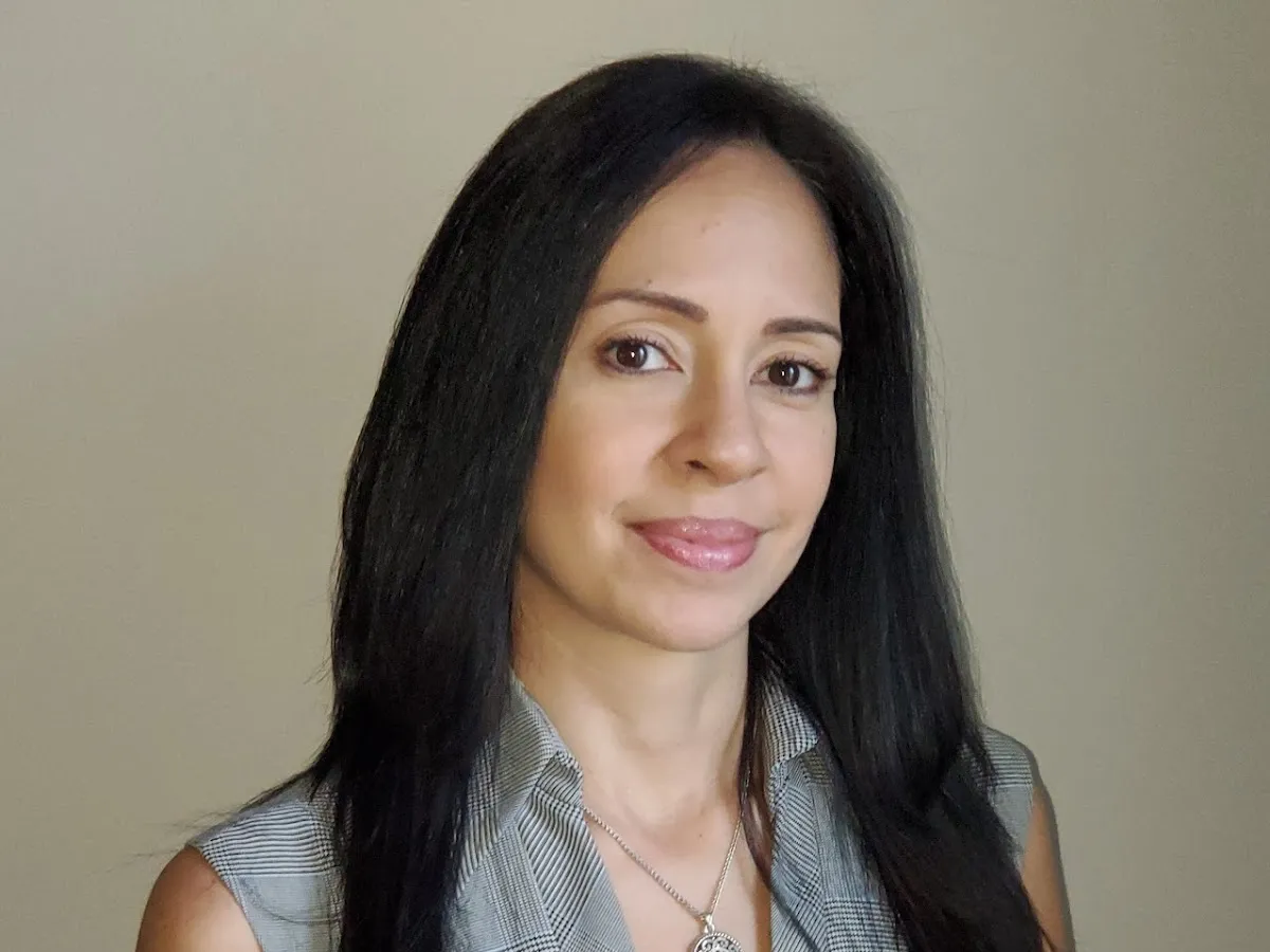 Lourdes Henry Real Estate