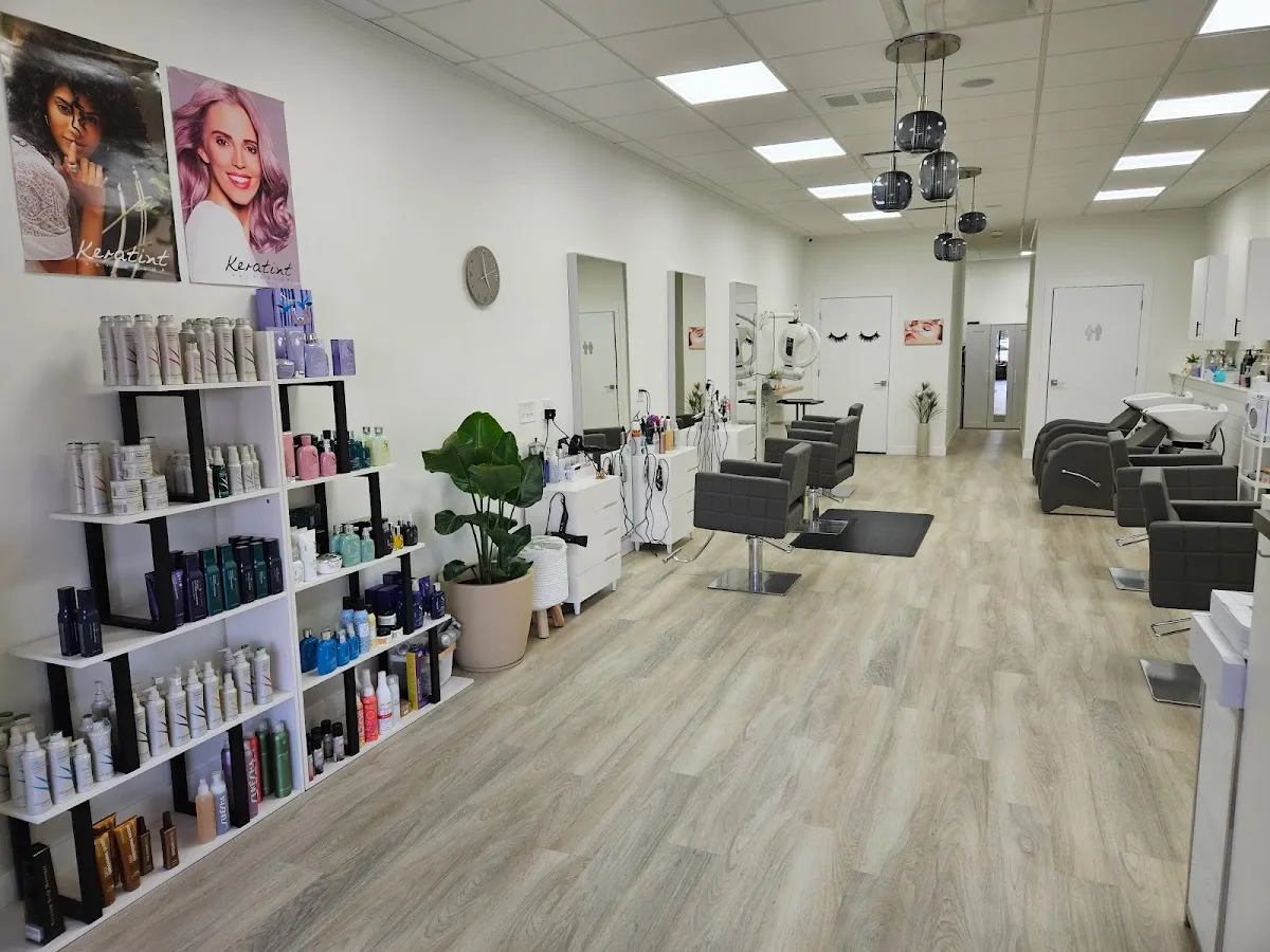 LUA Hair Studio