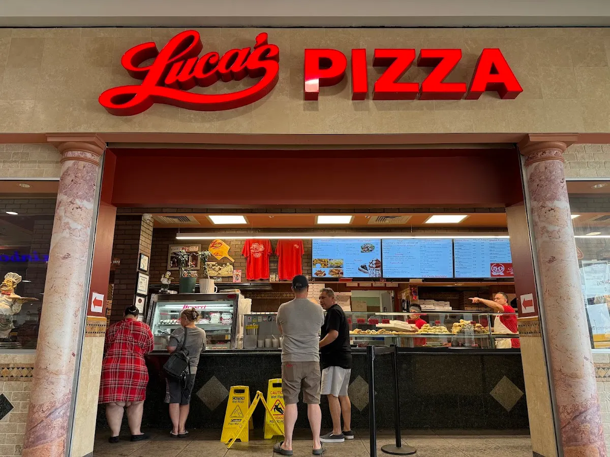 Luca's Pizza
