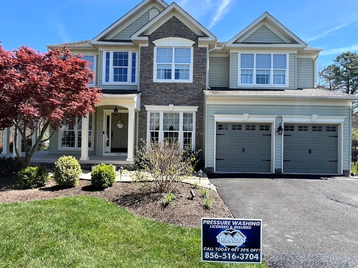 Luciano's Pressure Washing Services photo 2