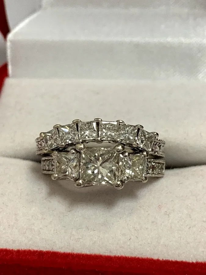 Lucky 7 Gold Dealer & Cash For Gold photo 3