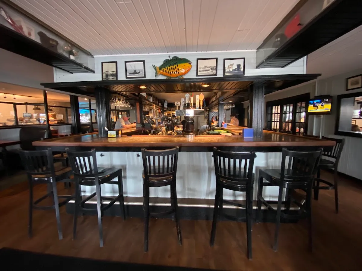 Lucky Bones Backwater Grille