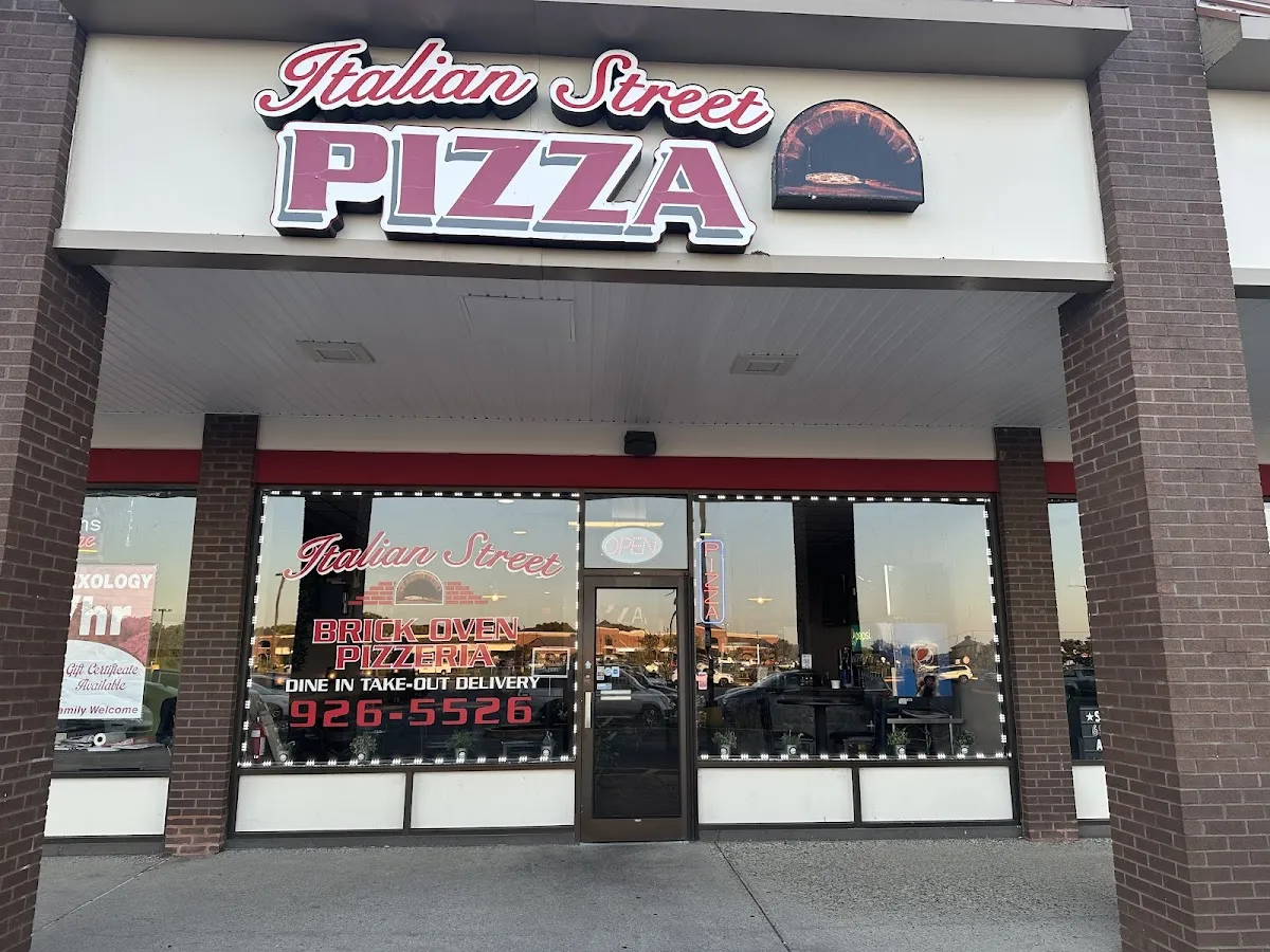 Luigis lll By The Bay photo 4