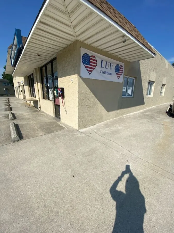 Luv Our Vets Thrift Store photo 2