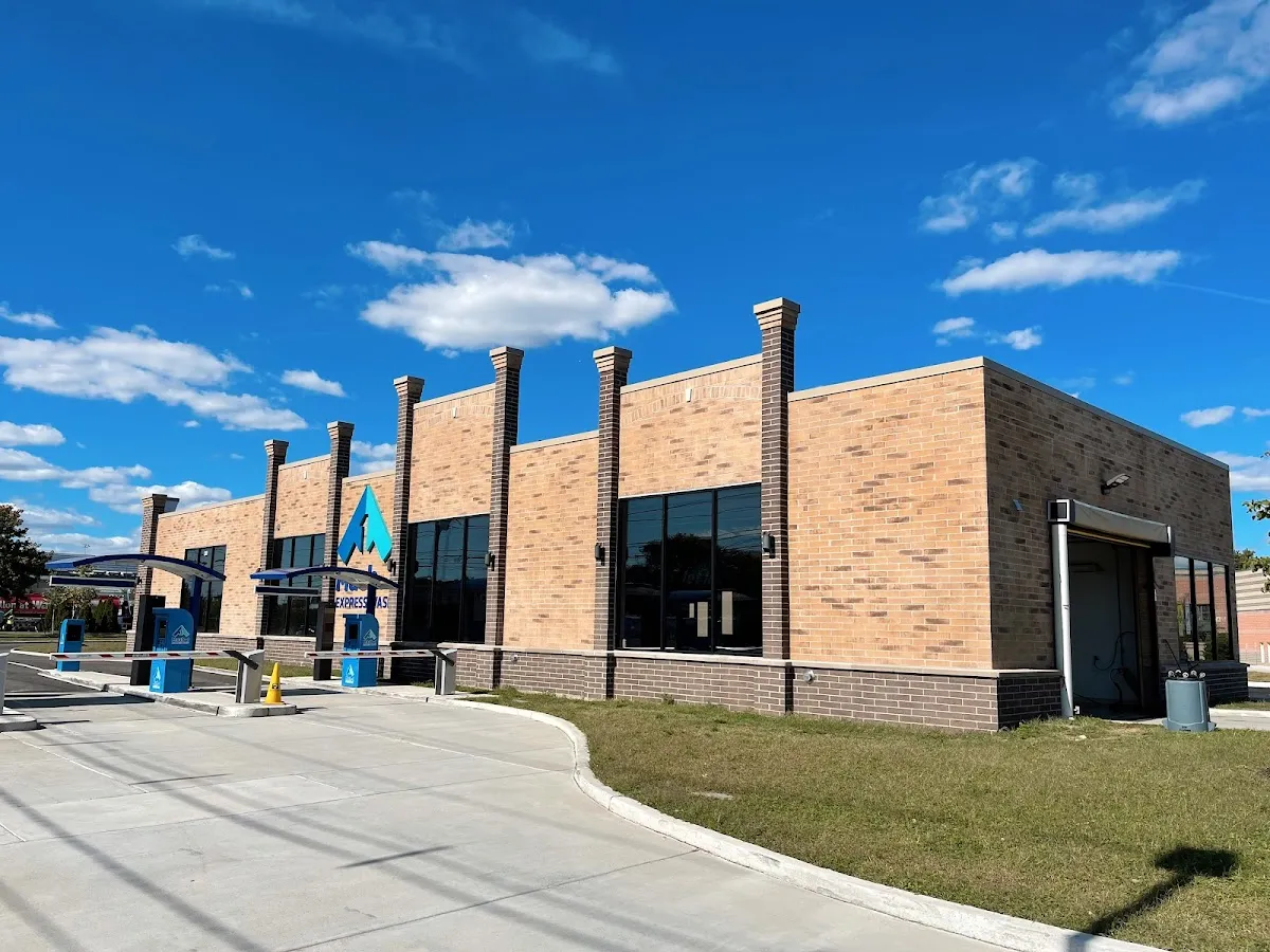 Mach-1 Express Wash Pennsauken