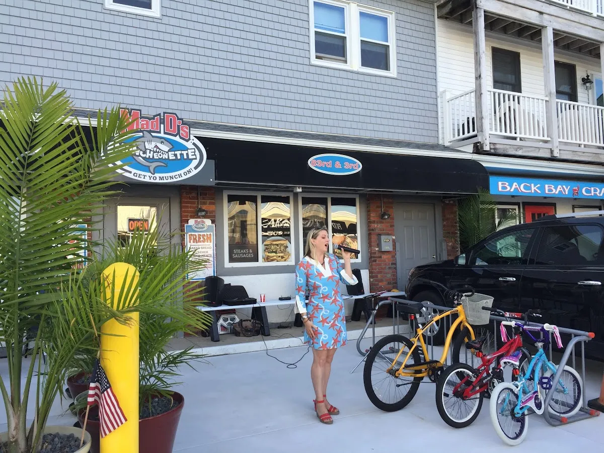 Mad D's Muncheonette