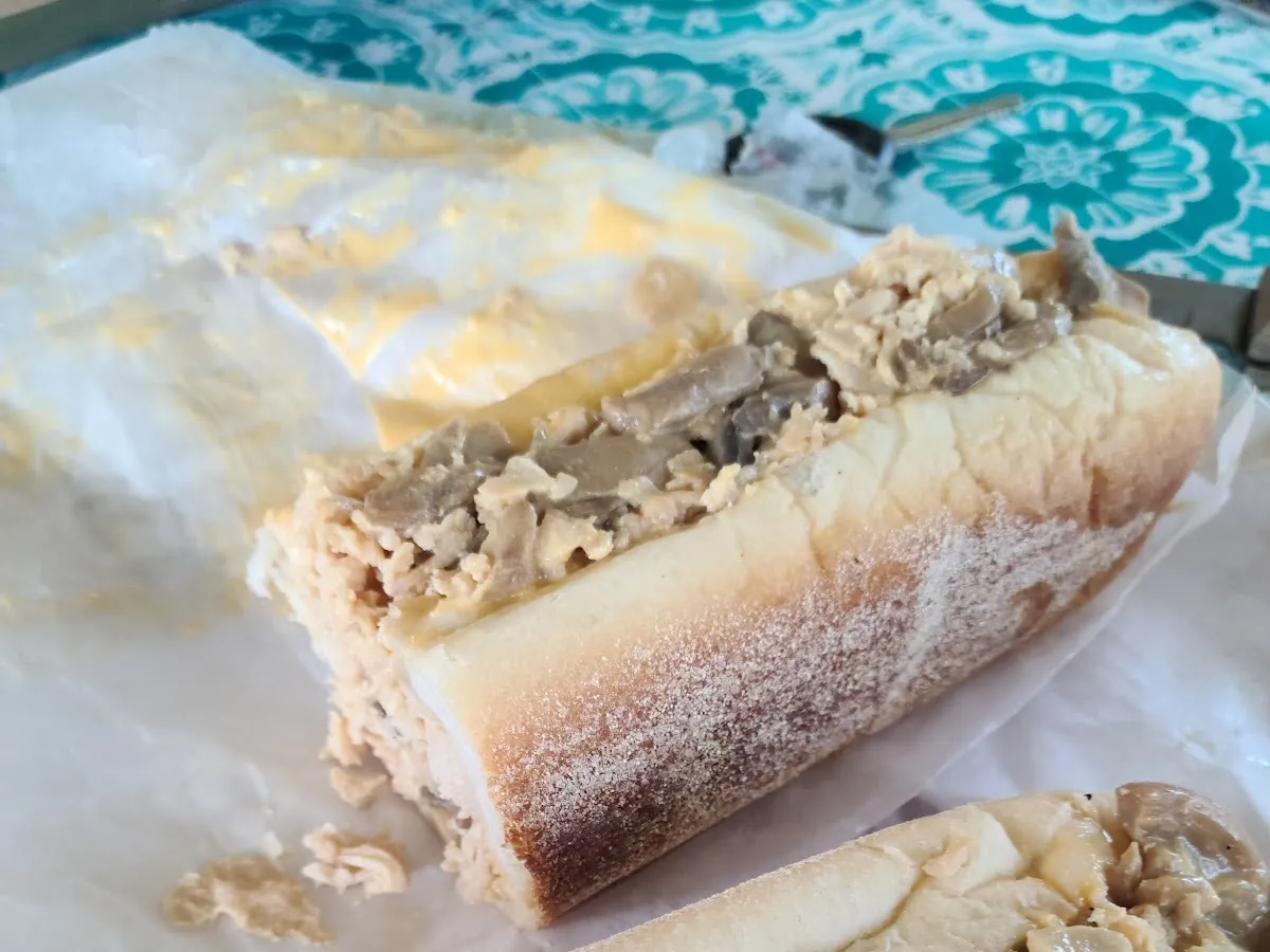 Mad D's Muncheonette photo 3