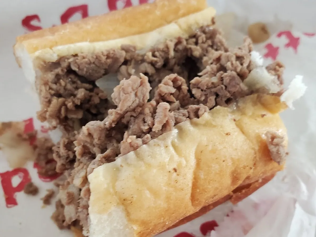 Mad D's Muncheonette photo 4