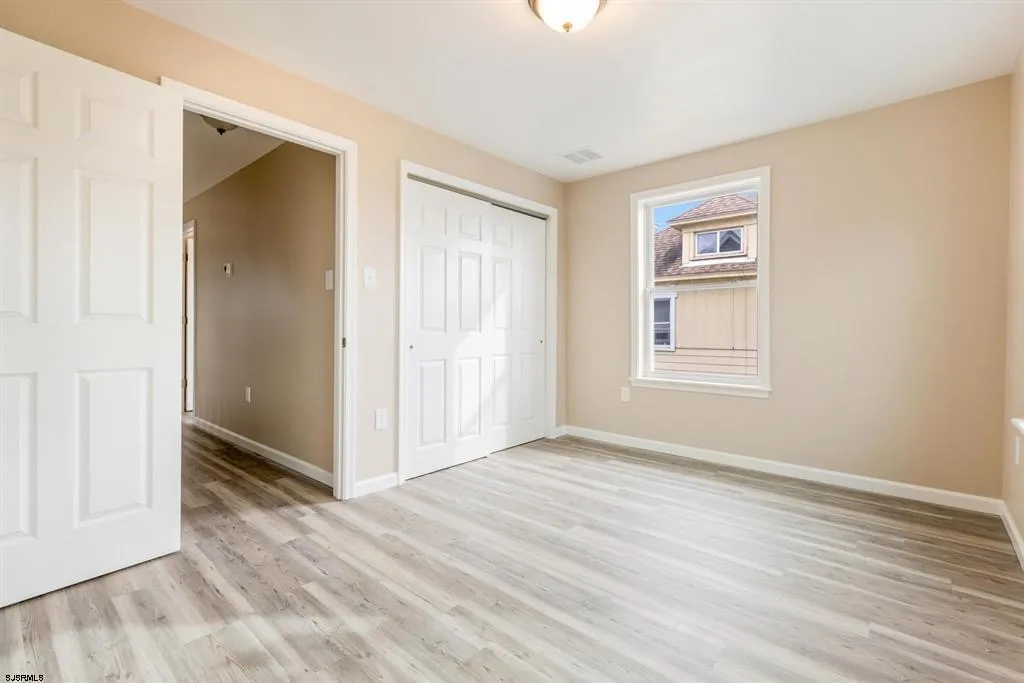 Madalina Tutuianu Spanish Speaking REALTOR /Hablo Español photo 2