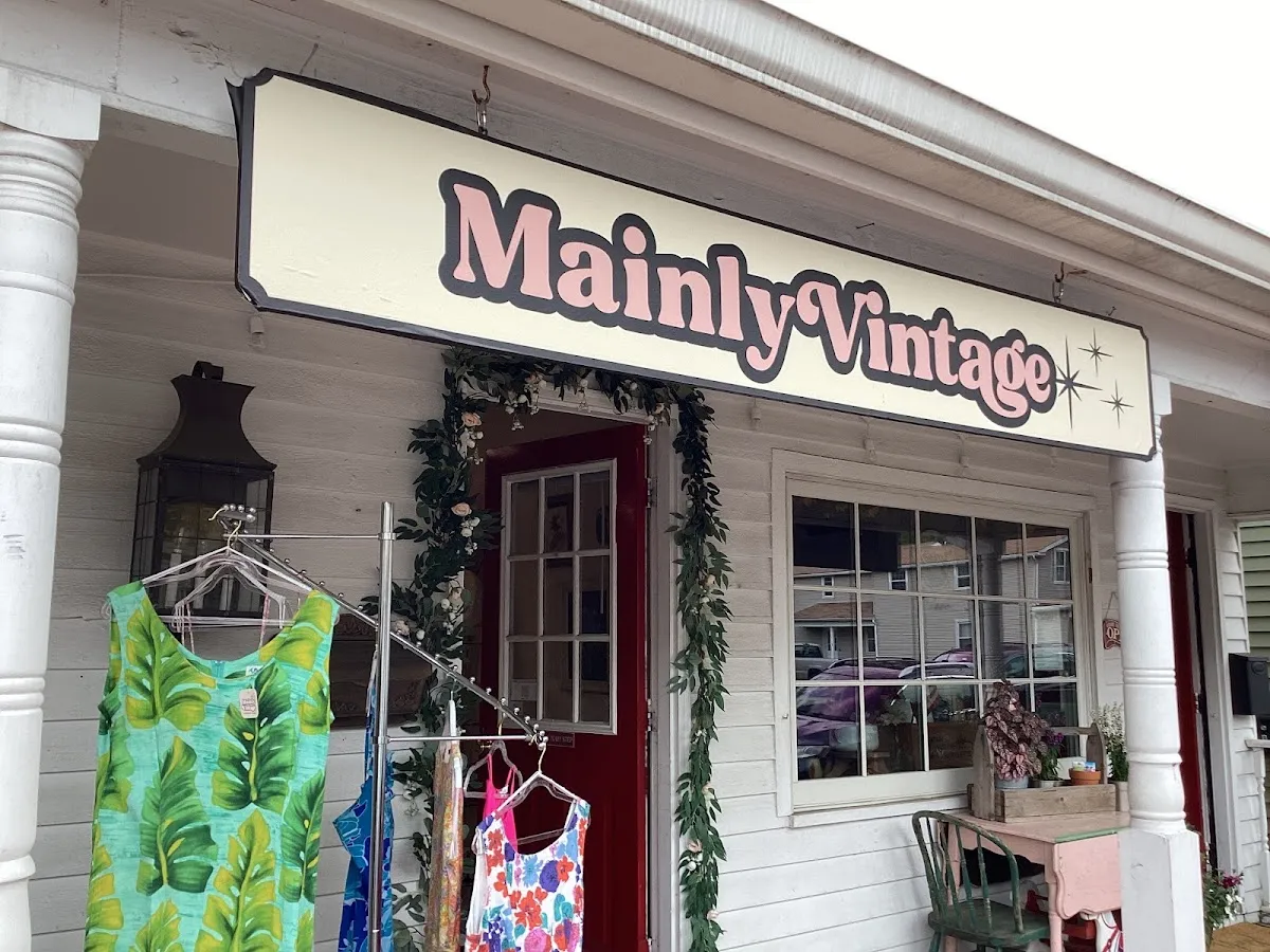 Mainly Vintage photo 3