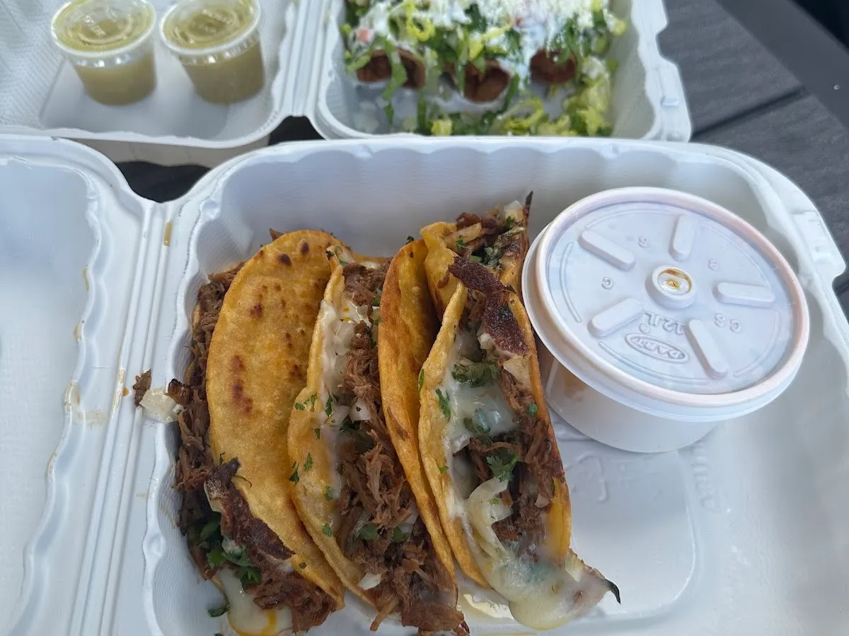 Mama Estela Food Truck photo 4