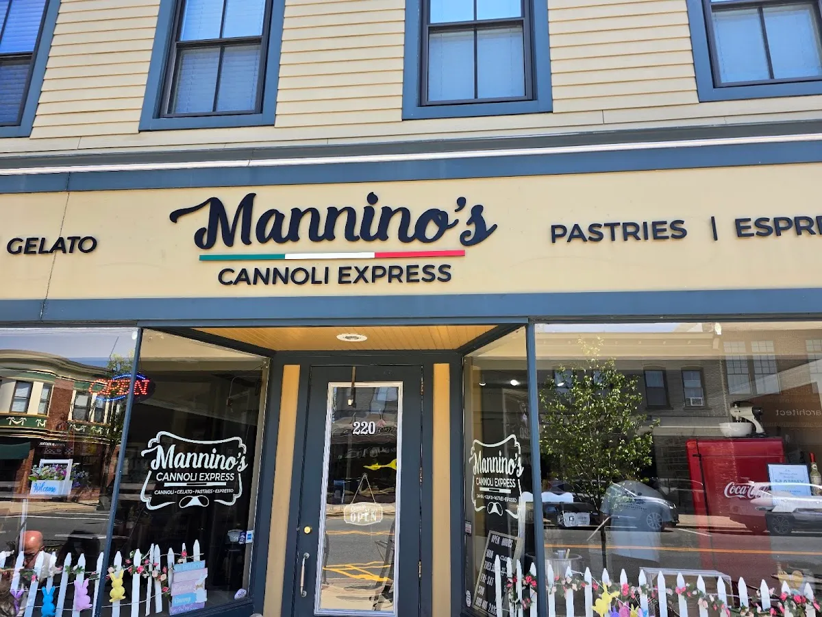 Mannino’s Cannoli Express