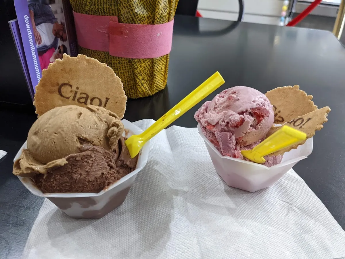 Mannino’s Cannoli Express photo 3