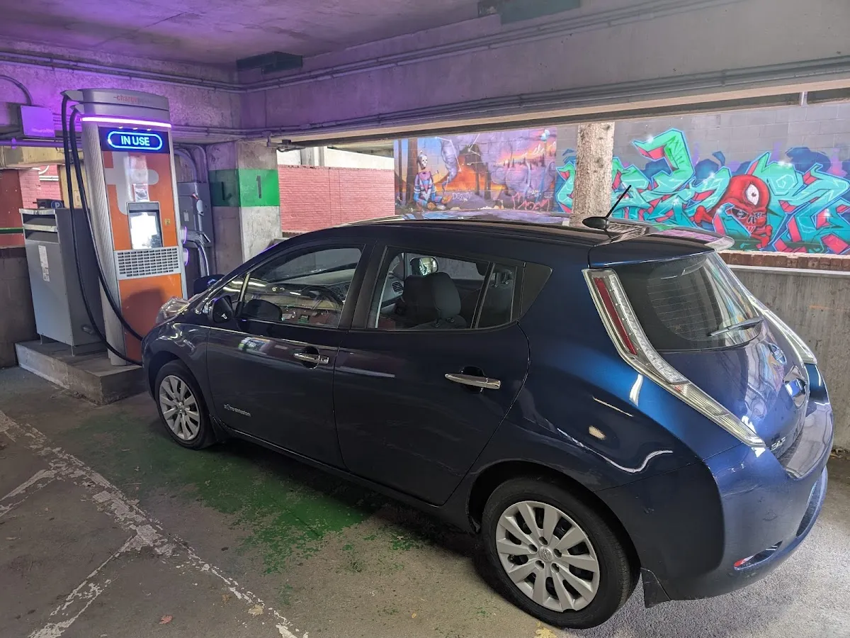 Marketplace Garage photo 4