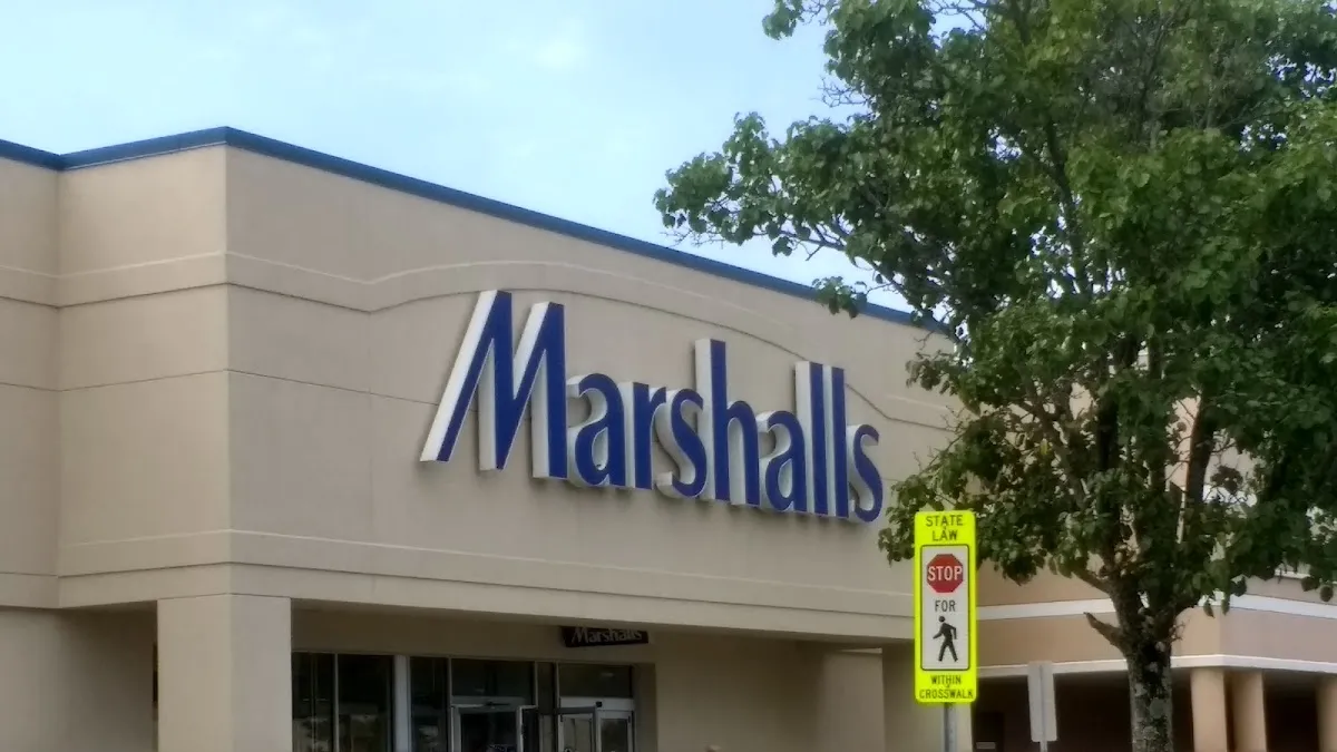 Marshalls & HomeGoods
