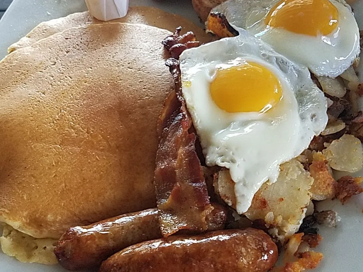 Marvis Diner photo 4