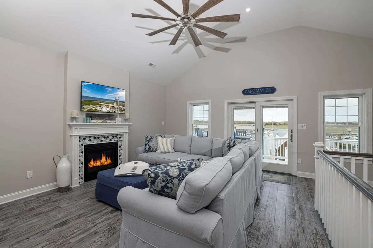 Mary Hinchcliffe Realtor