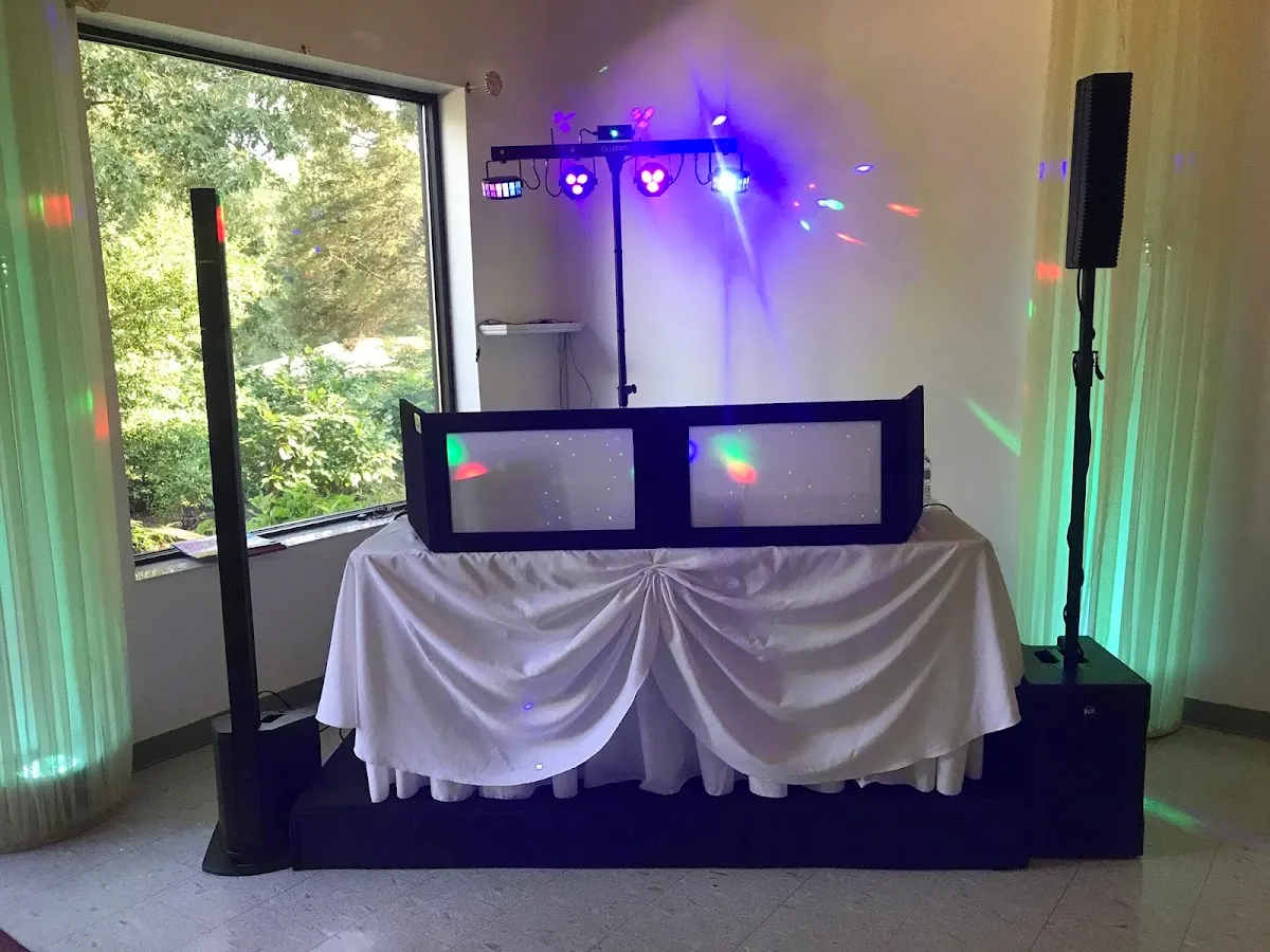 Maryland Photobooths and Dee Jays