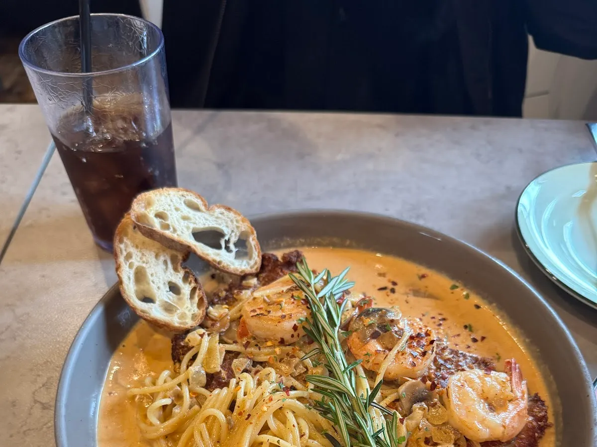 Mavi's Pizza and Pasta photo 3