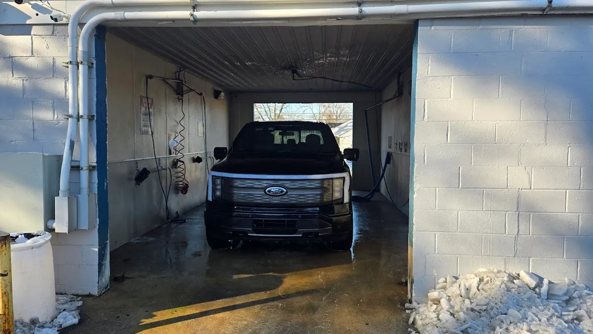 Maxi Shine Car Wash photo 2