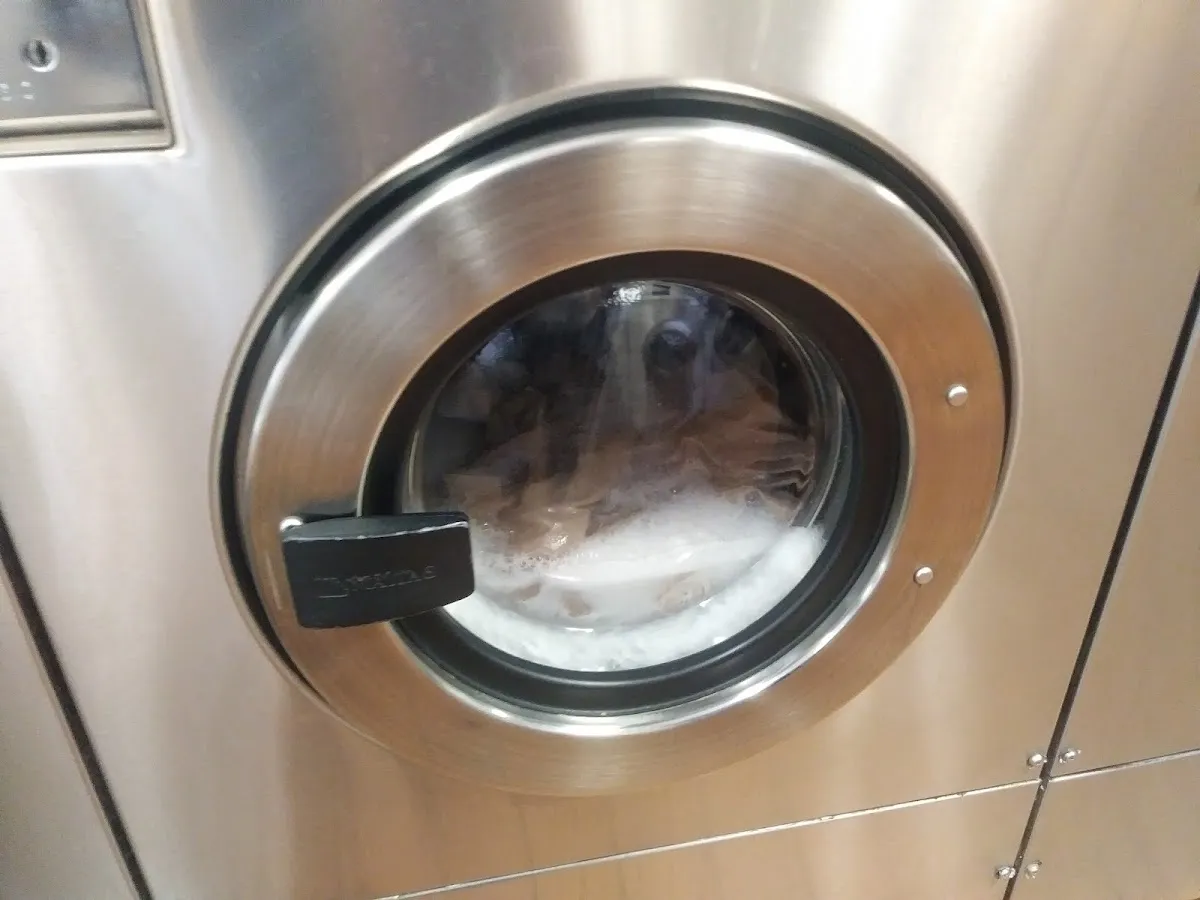 Maytag Laundromat photo 3