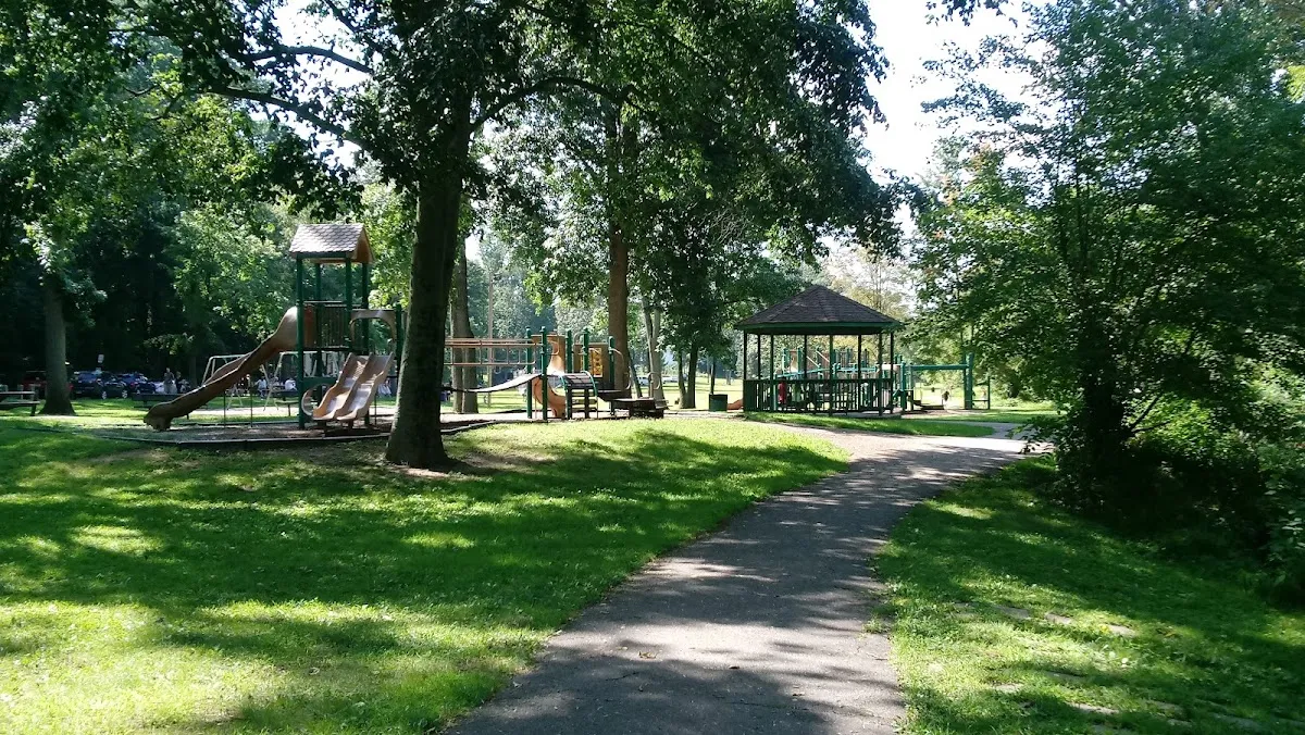 McLaughlin-Norcross Memorial Dell Haddon Lake Park photo 2