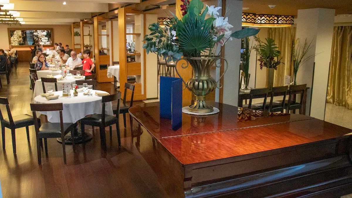 Medallion Steakhouse & Seafood photo 2