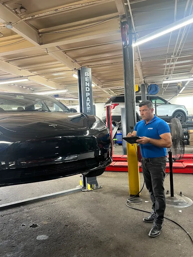 Meineke Car Care Center photo 2