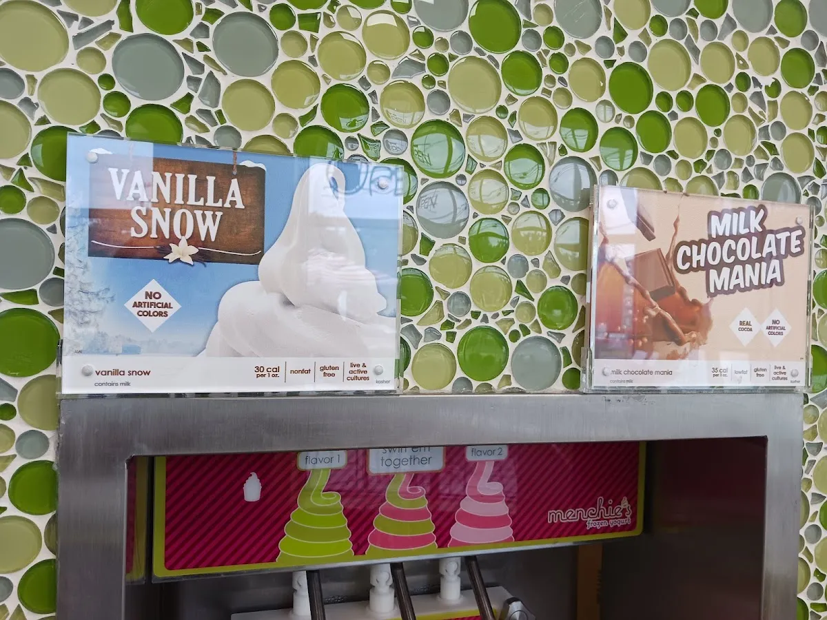 Menchies Frozen Yogurt Cherry Hill NJ photo 3