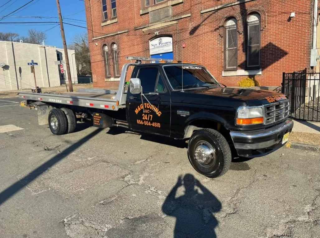 M&G Towing LLC photo 2