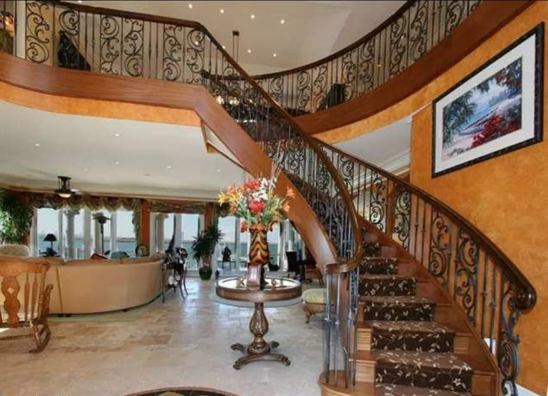 Michael Riordan, Realtor photo 2