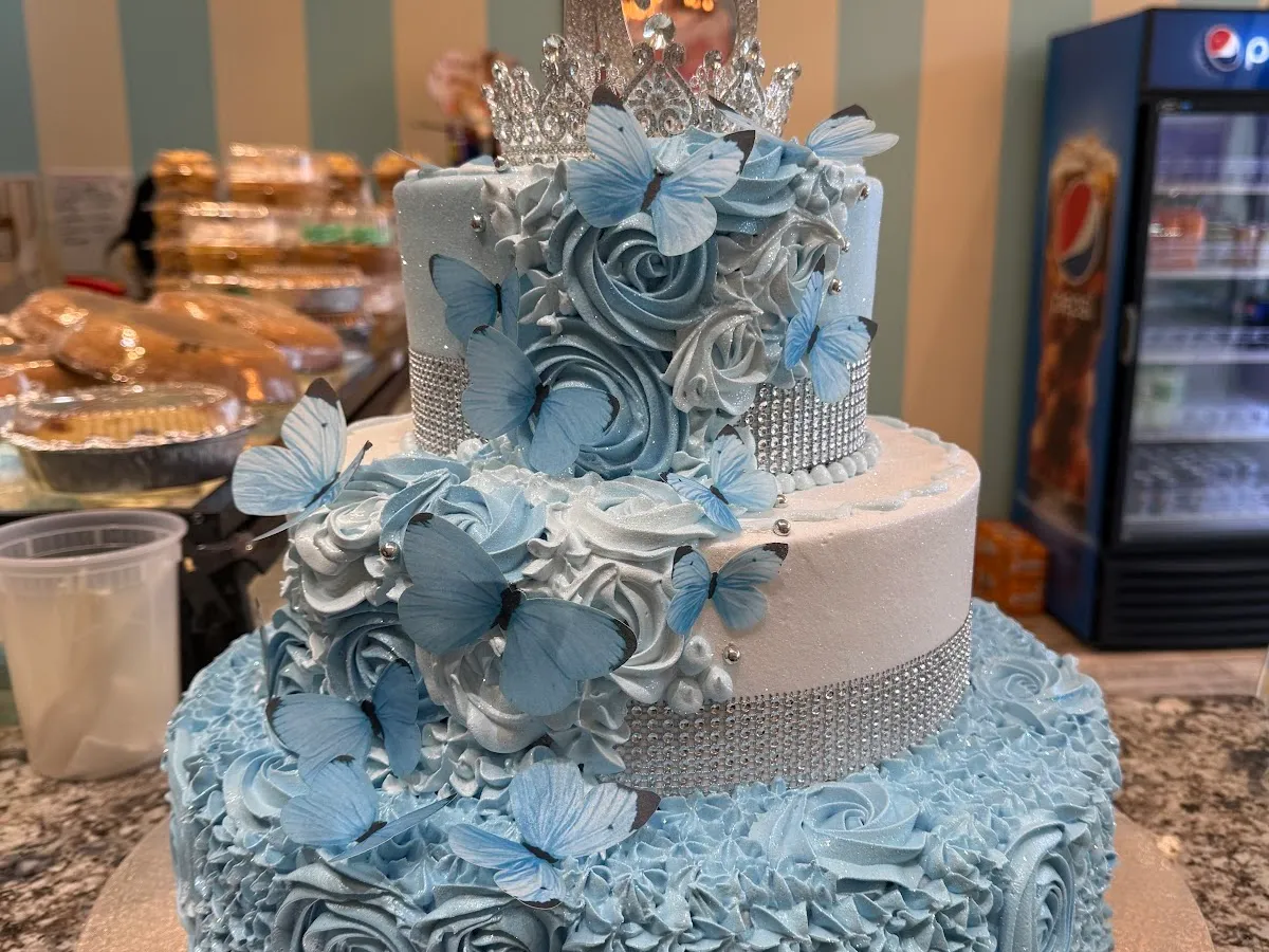 Miguelina’s Bakery photo 3