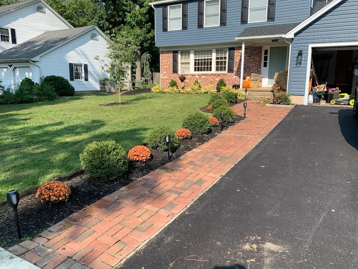 Mindo’s landscaping llc photo 4