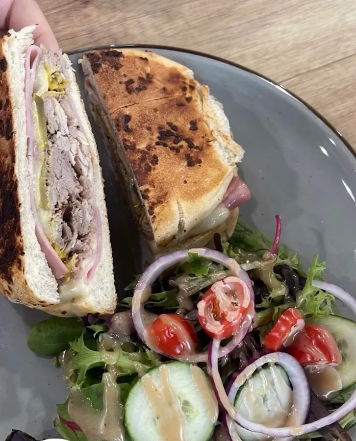 Minia's Fort Lee photo 3