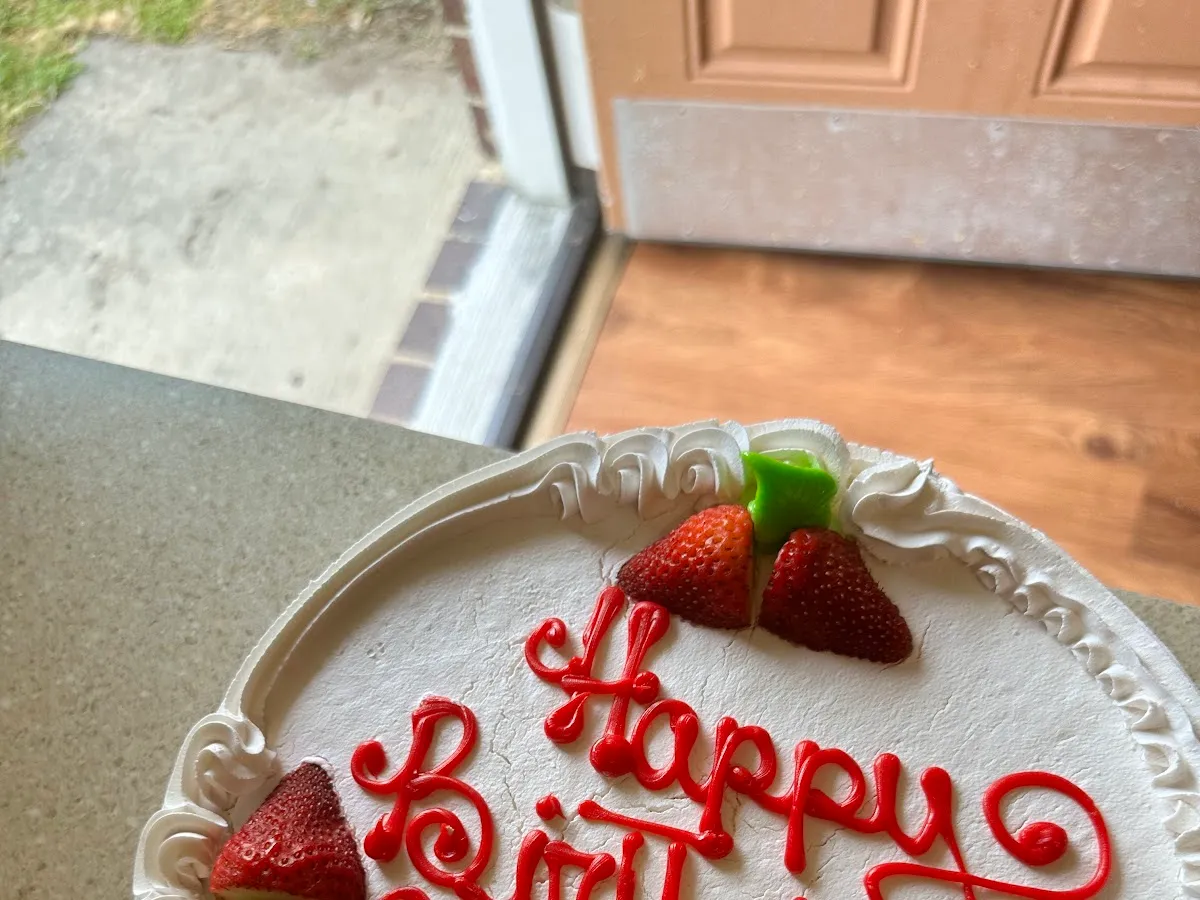 Minos Bakery photo 2