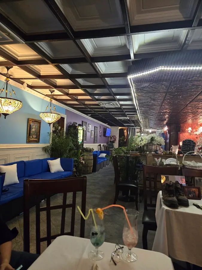 Mirarchi's Williamstown Inn photo 2