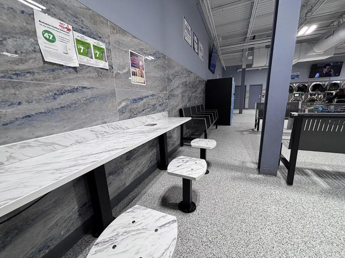 ModernSpin Laundromat photo 2