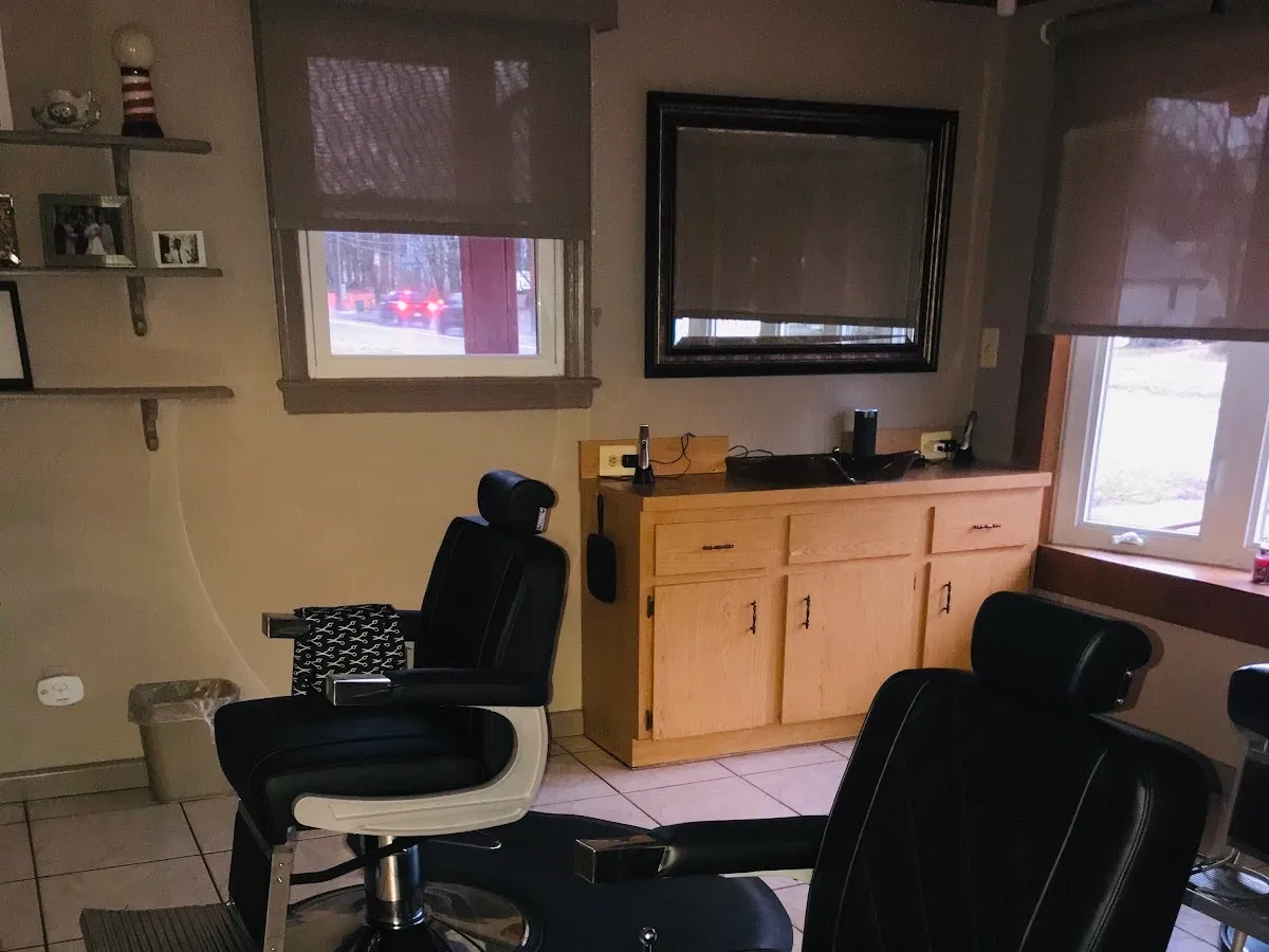 Montemurro's Barber Shop