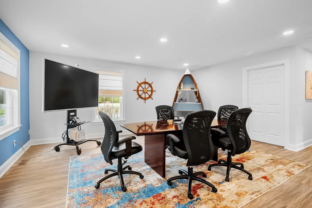 Montgomery Financial photo 2