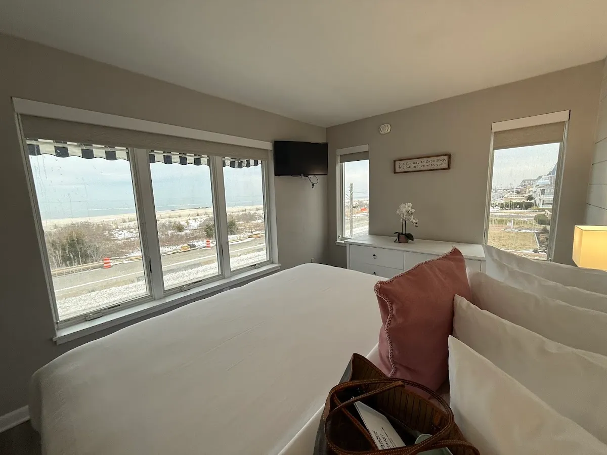 Montreal Beach Resort photo 2