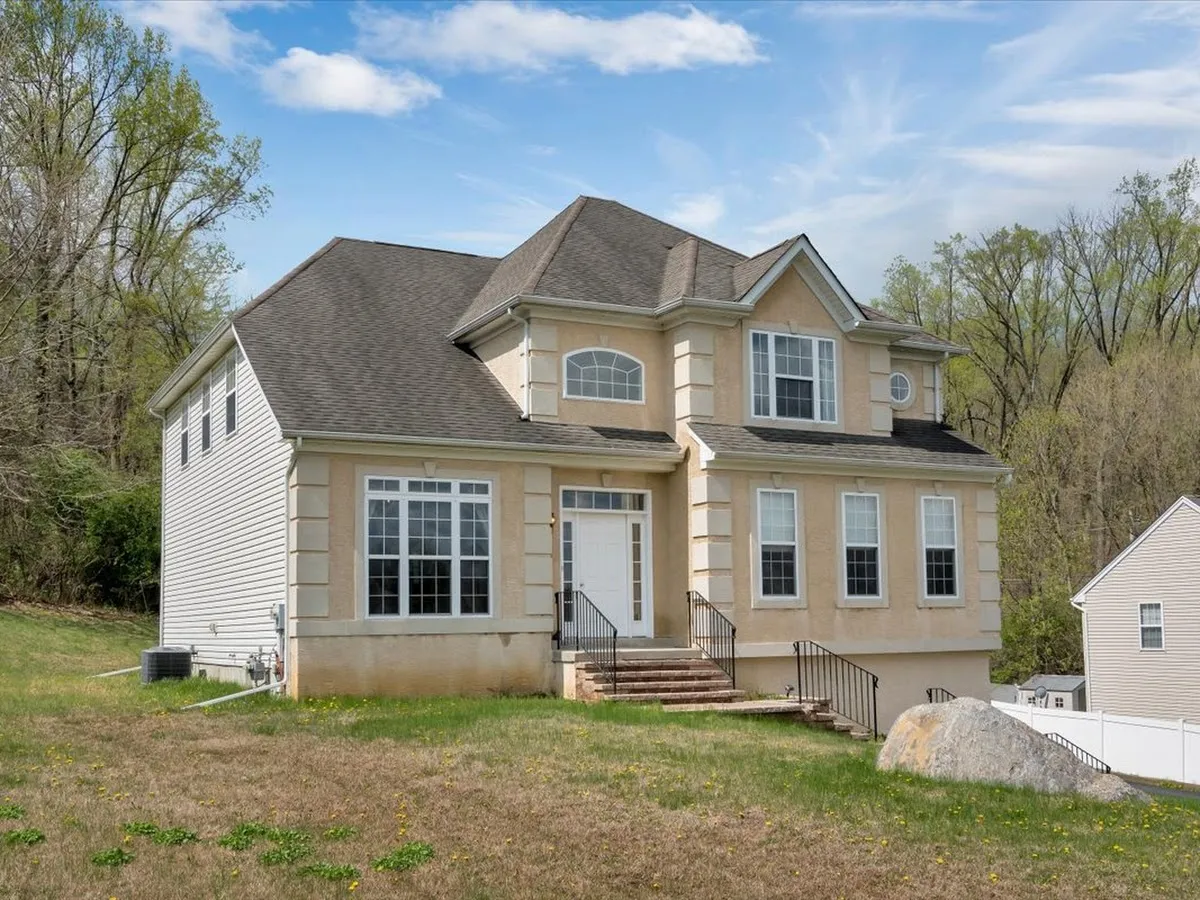 Morgan DiVello Real Estate