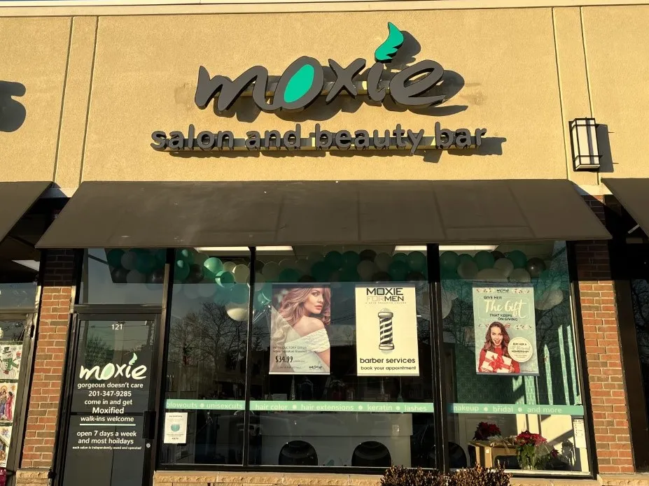 Moxie Salon & Beauty Bar Secaucus NJ