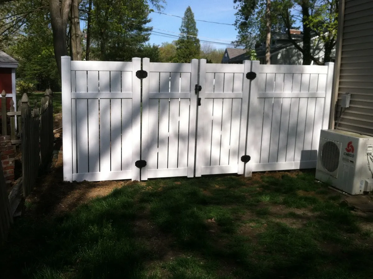 Mp Fence Installation photo 2