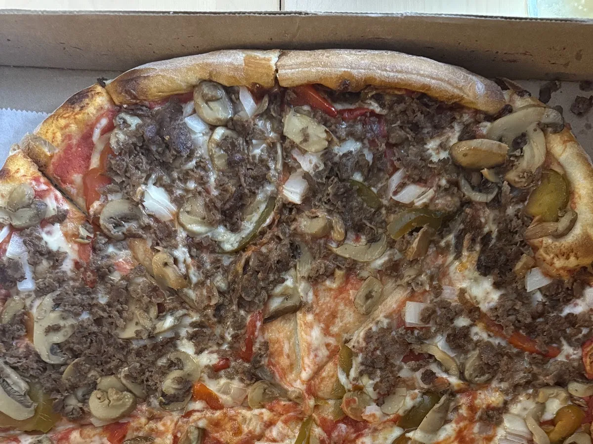 Mr D's Pizzeria Steaks & Subs photo 3