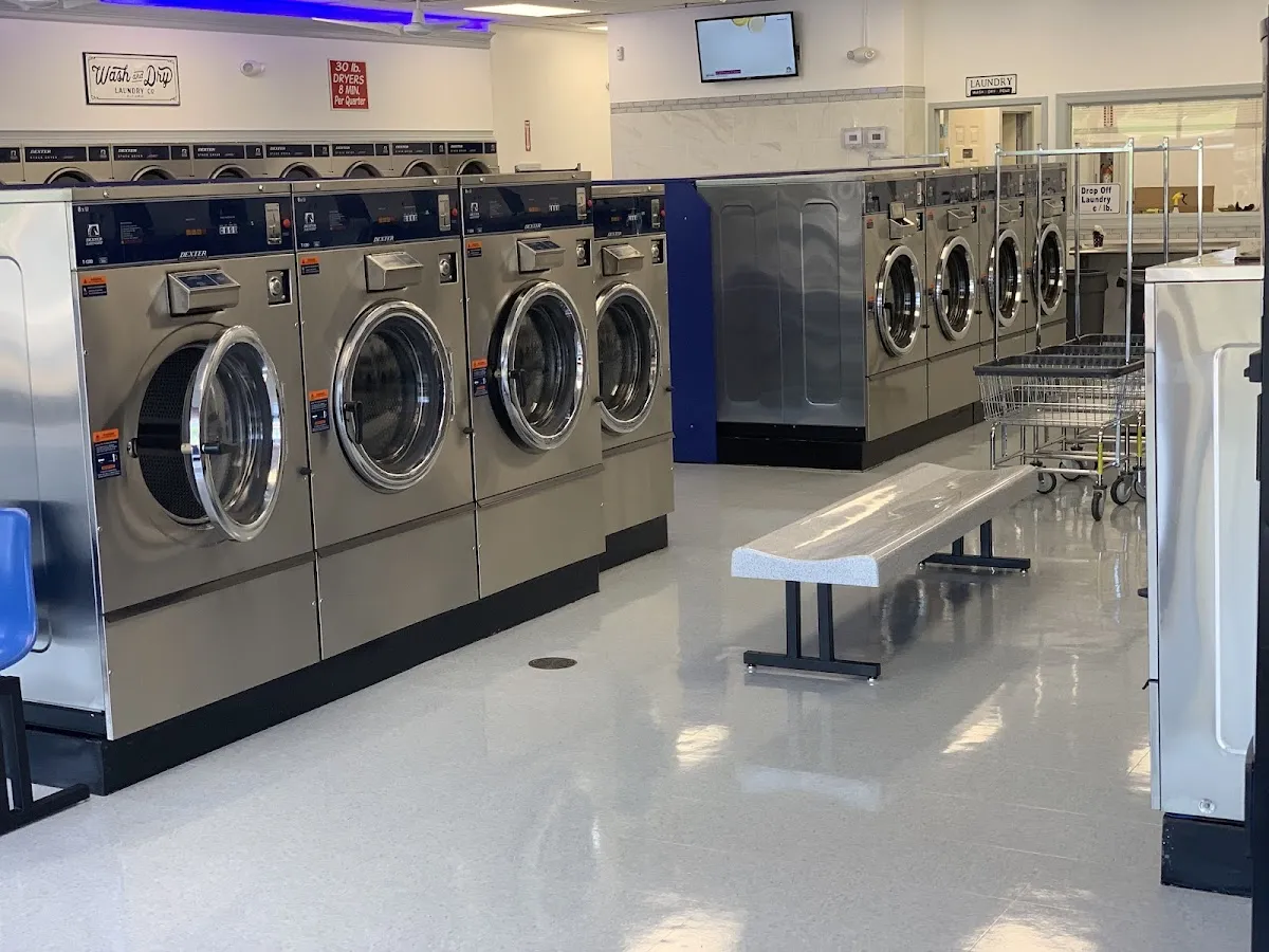 Mr Suds Laundromat photo 3