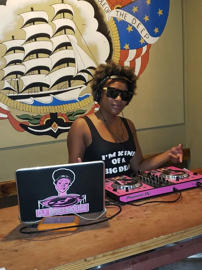 MsVDJBrickhouse photo 2