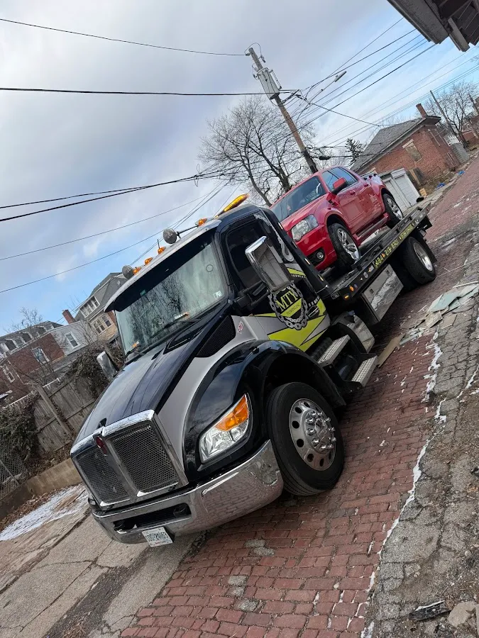 MTY Towing Inc photo 3