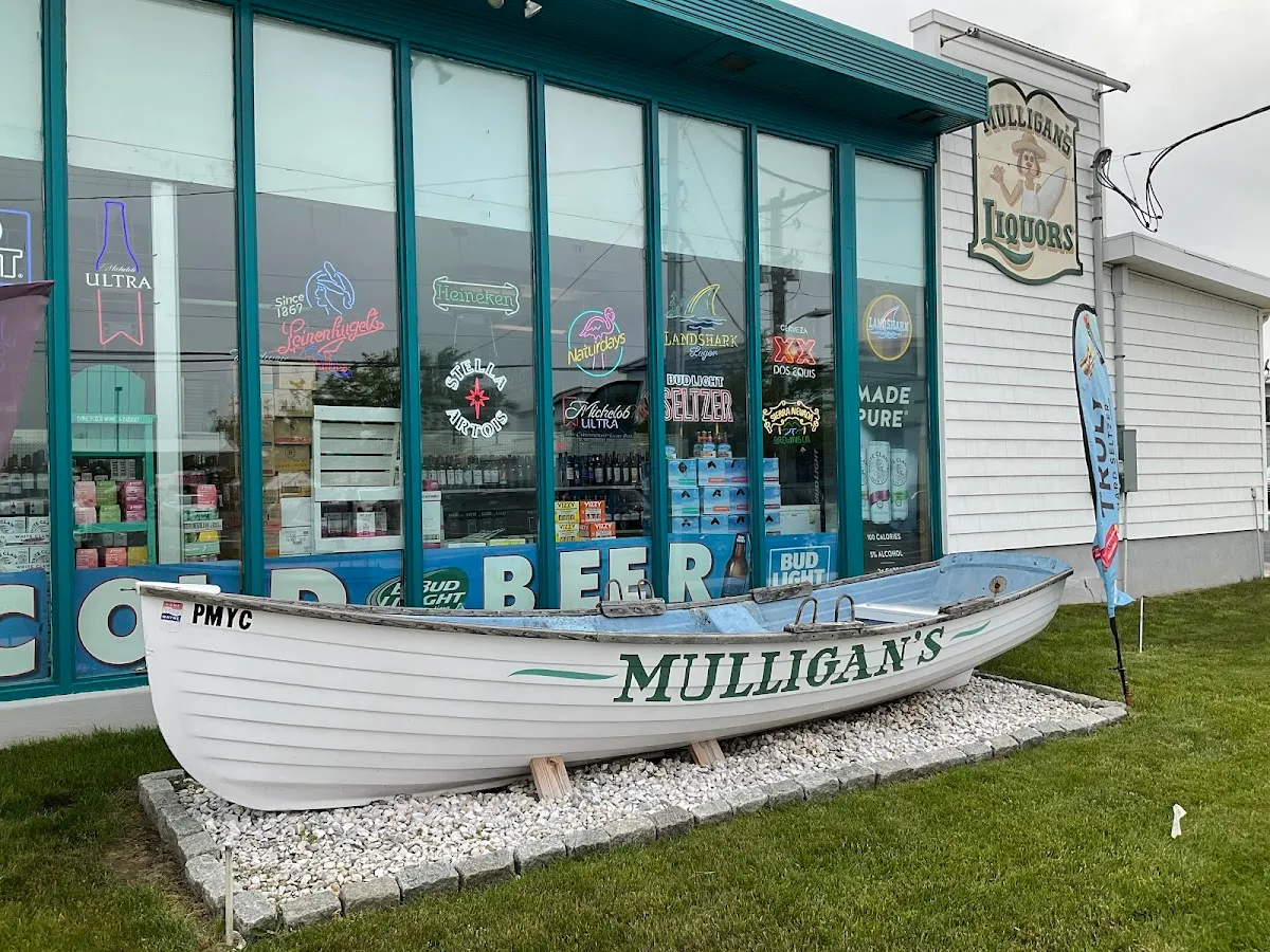 Mulligan's Liquor Store
