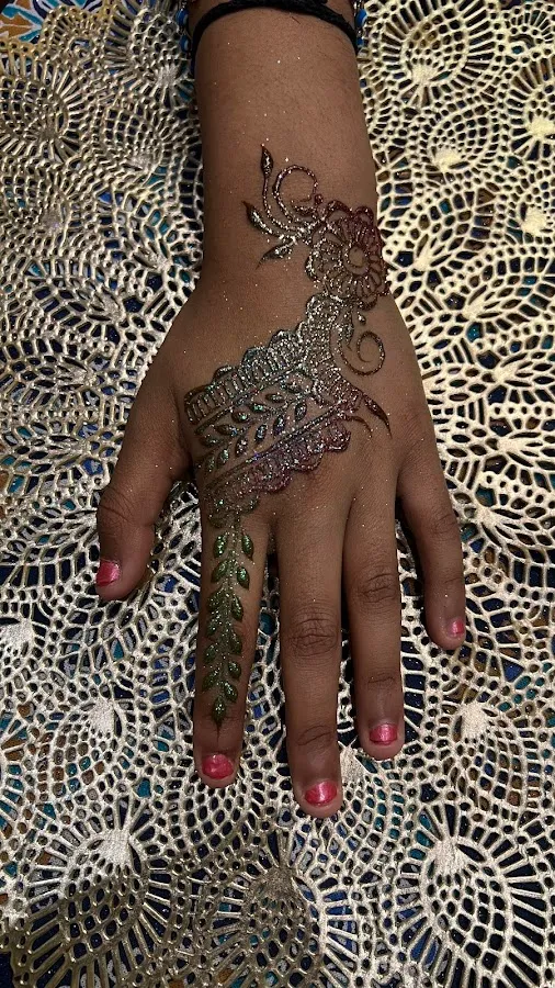 Nadyá B Henna & Body