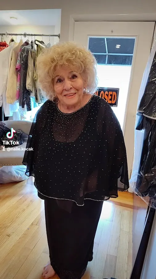 Nailes Alterations photo 3